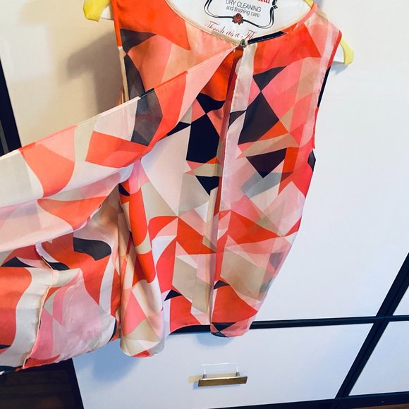 Vince Camuto Pink & Red Geometric Layered Blouse - Picture 5 of 16